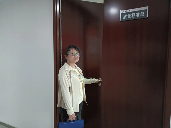 图片 1 图片 1